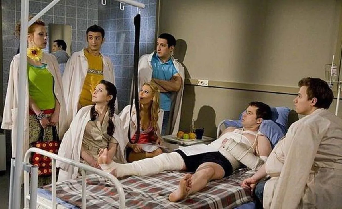 Момент из трейлера сериала Универ Старая общага